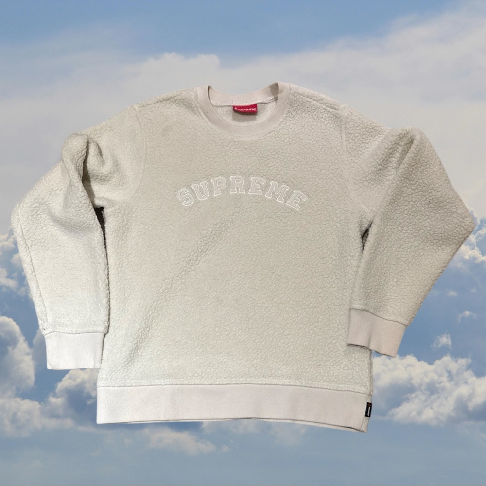 Supreme fluffy sweatshirt
